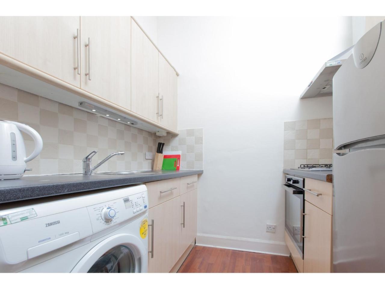 Homely Tenement For 2 Near Botanic Gardens 爱丁堡 外观 照片